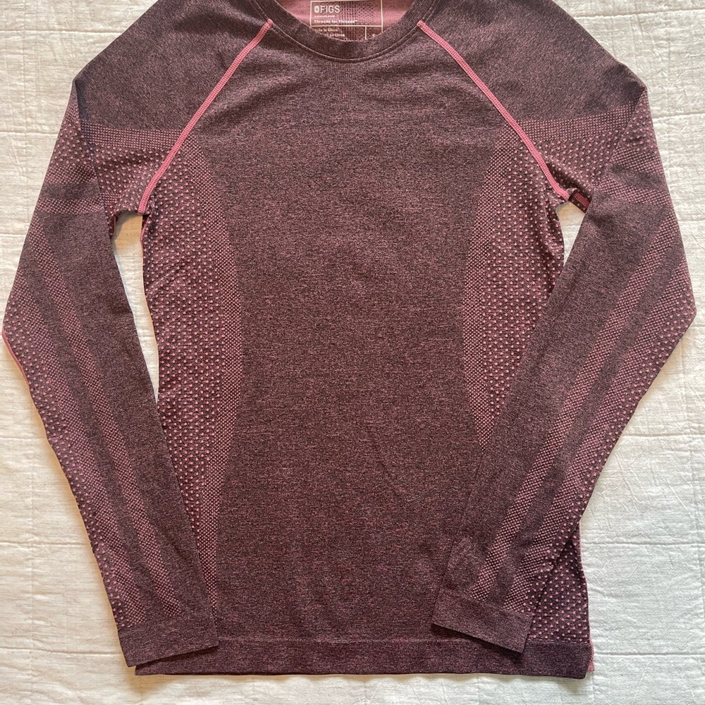 FIGS Salta Seamless Underscrub in Maroon and Pink